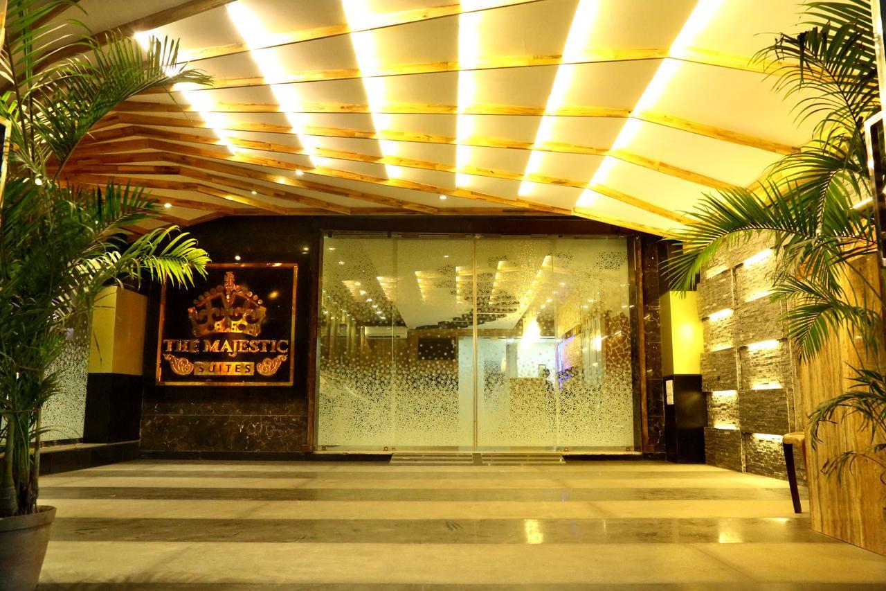 The Majestic Suites コルカタ エクステリア 写真